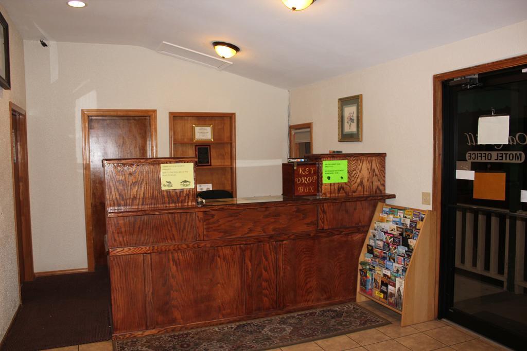 Oak Hill Inn And Suites Tahlequah Dış mekan fotoğraf