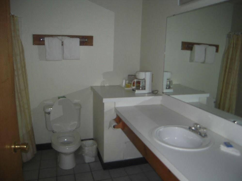 Oak Hill Inn And Suites Tahlequah Dış mekan fotoğraf