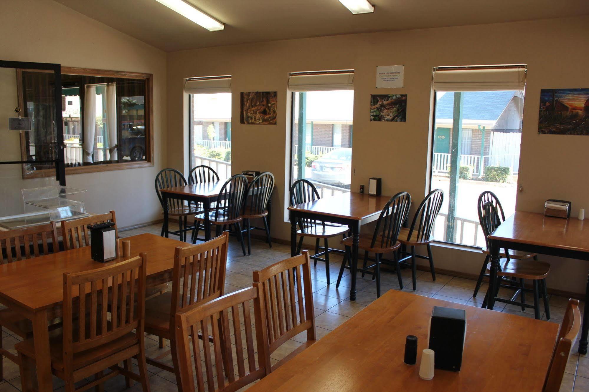 Oak Hill Inn And Suites Tahlequah Dış mekan fotoğraf