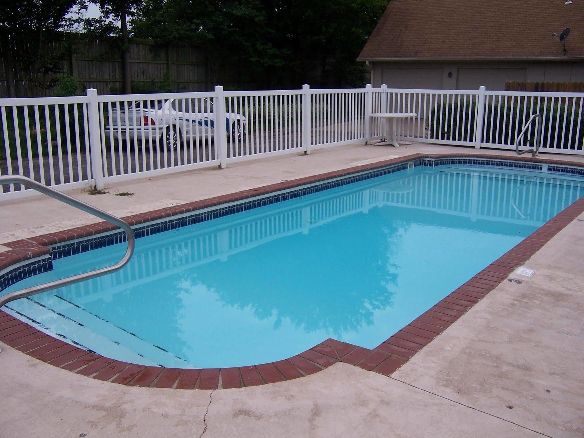 Oak Hill Inn And Suites Tahlequah Konforlar fotoğraf
